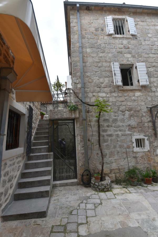 Hostel Michel Budva Ngoại thất bức ảnh