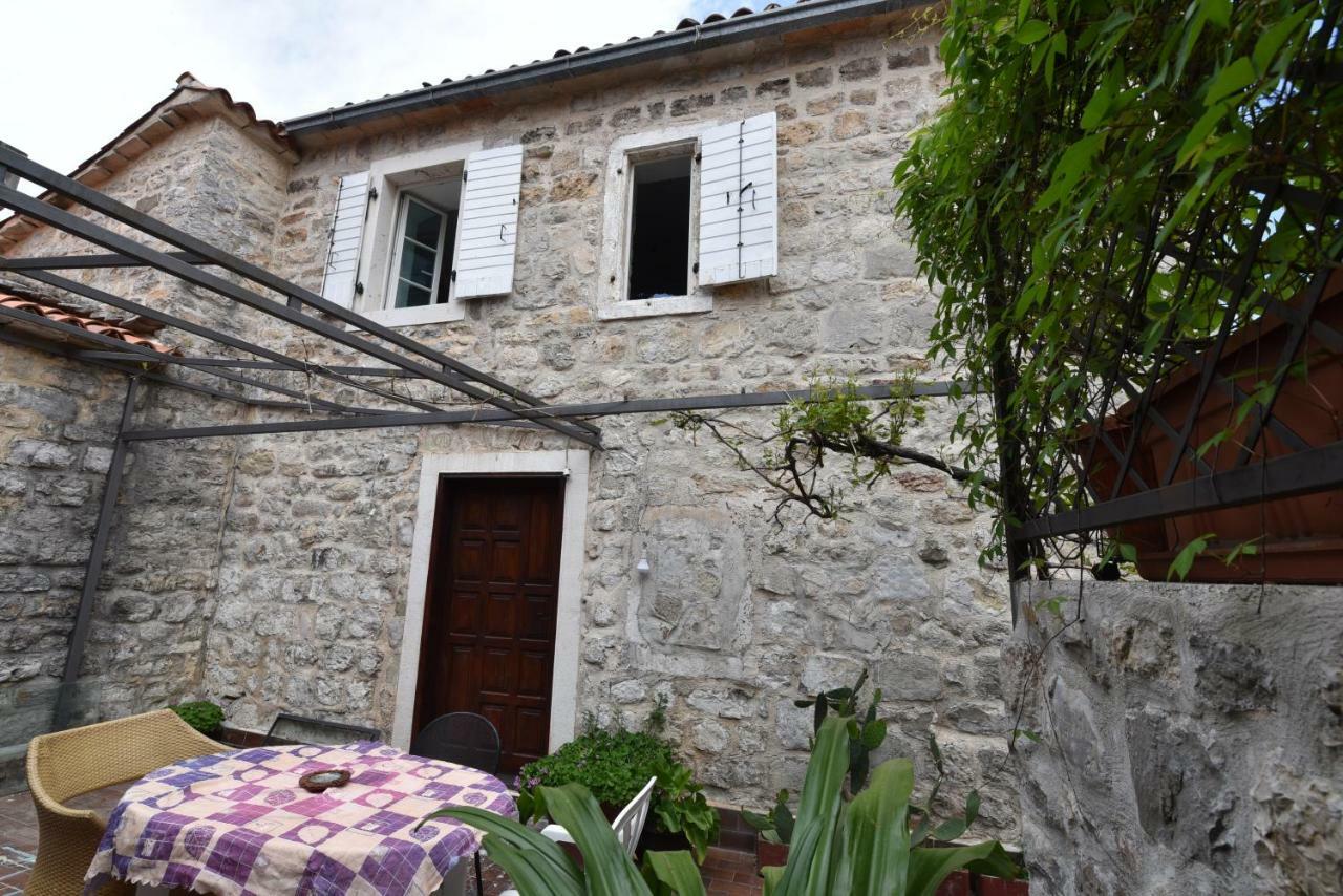 Hostel Michel Budva Ngoại thất bức ảnh
