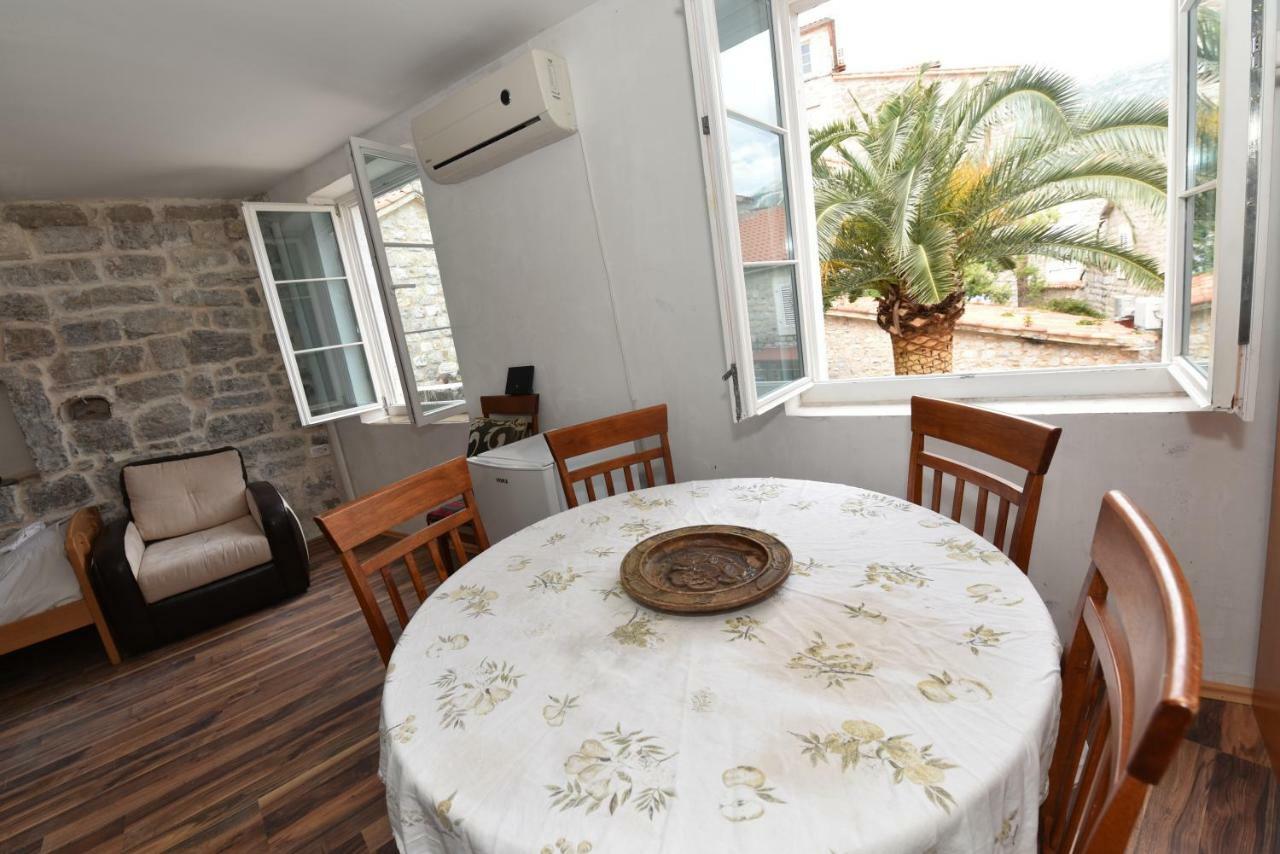 Hostel Michel Budva Ngoại thất bức ảnh