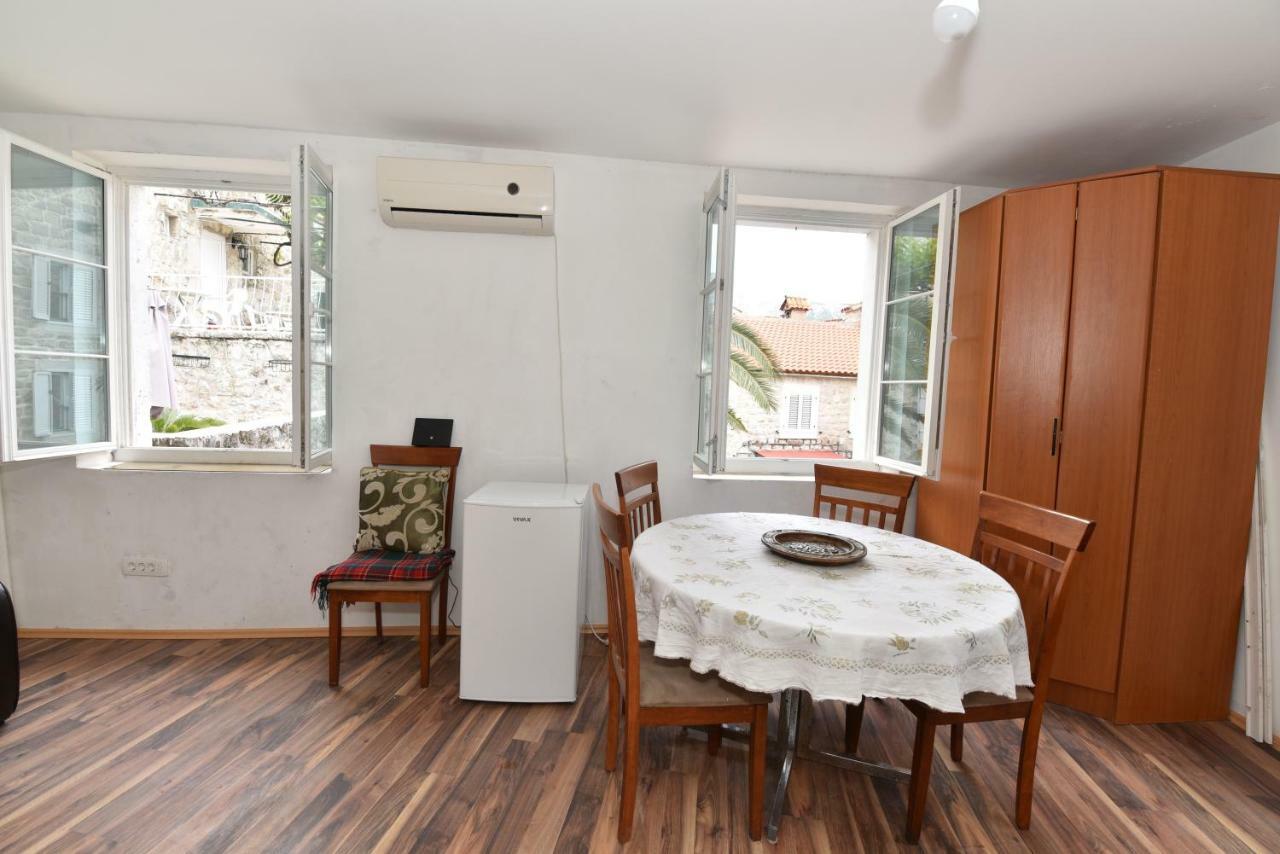 Hostel Michel Budva Ngoại thất bức ảnh