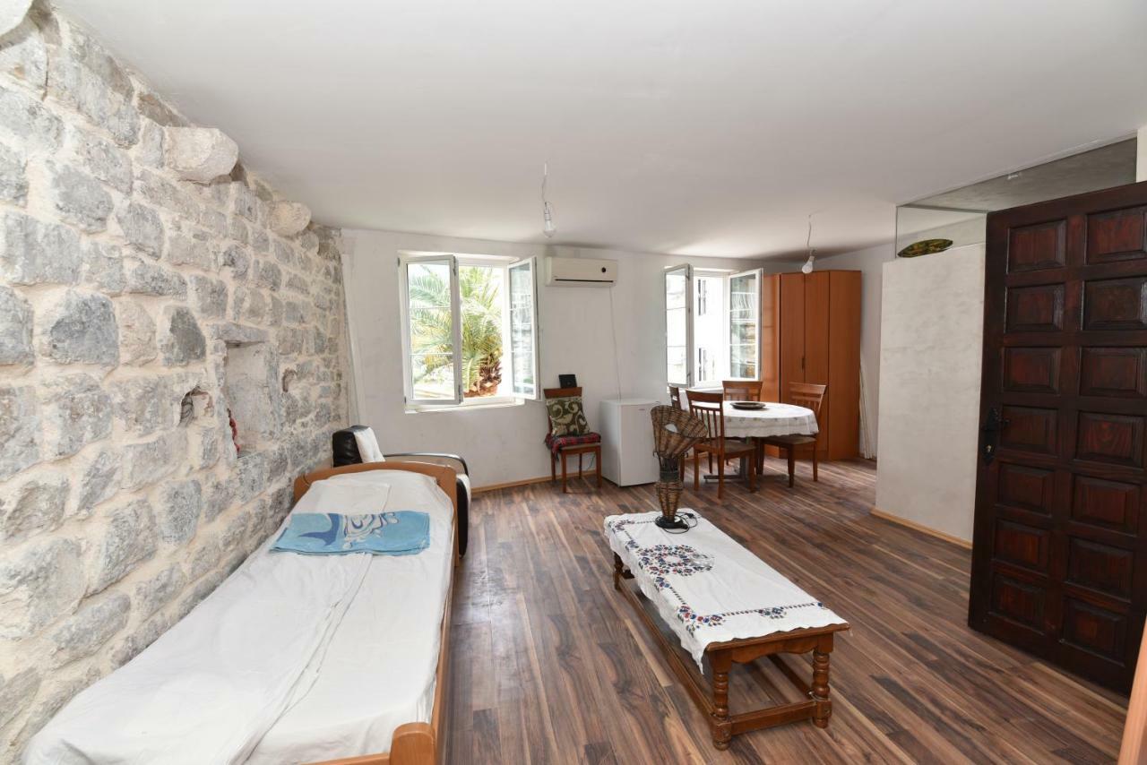 Hostel Michel Budva Ngoại thất bức ảnh
