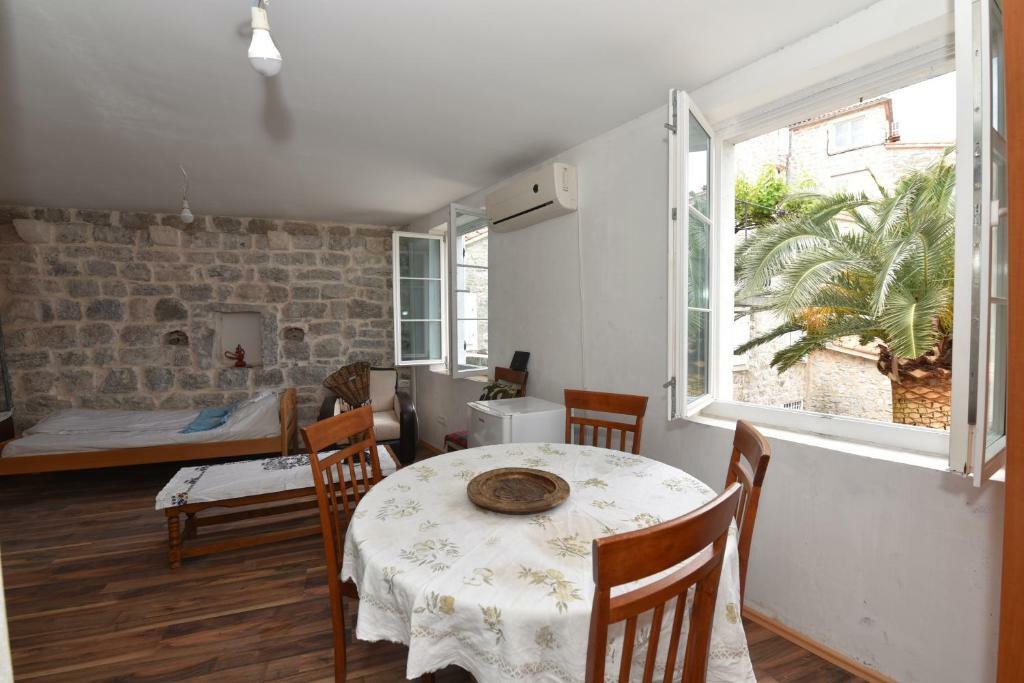 Hostel Michel Budva Ngoại thất bức ảnh