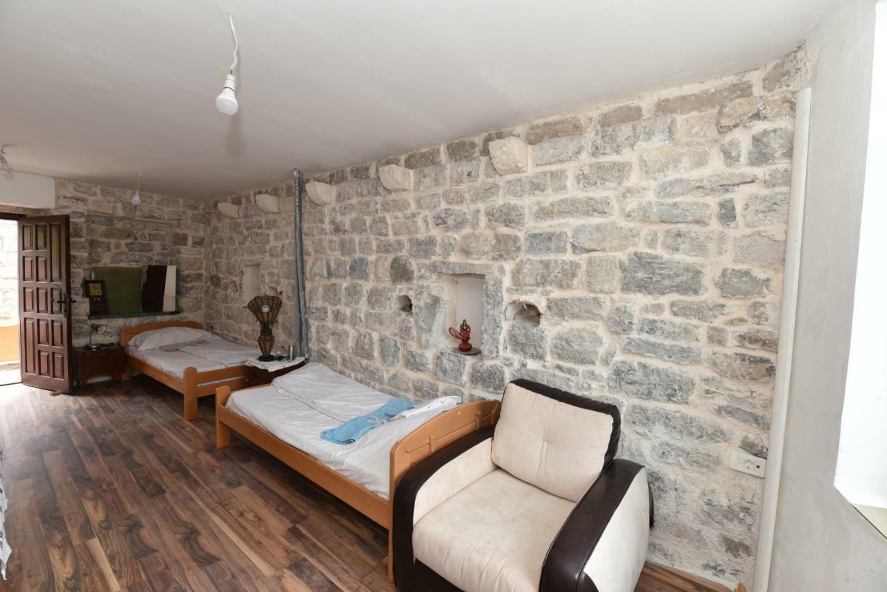 Hostel Michel Budva Ngoại thất bức ảnh