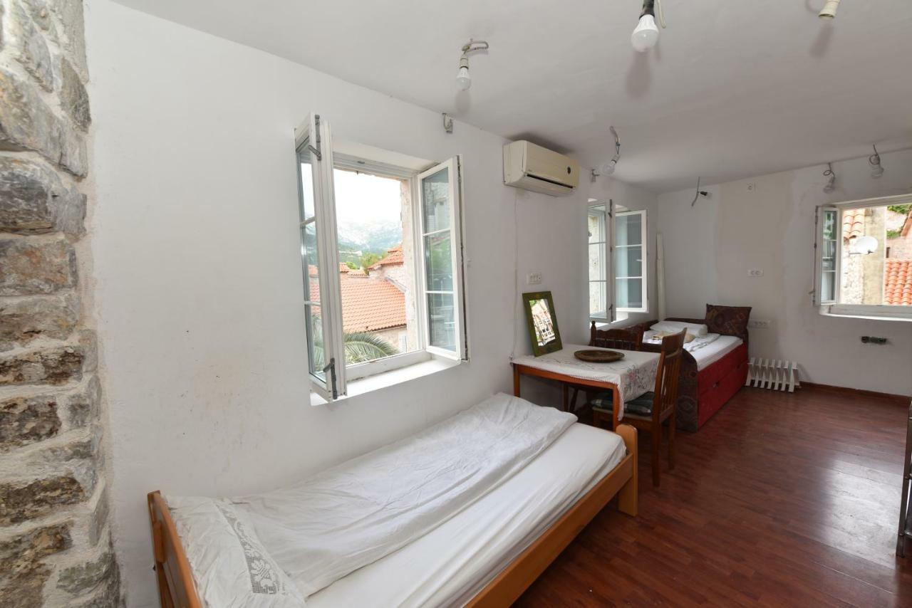 Hostel Michel Budva Ngoại thất bức ảnh