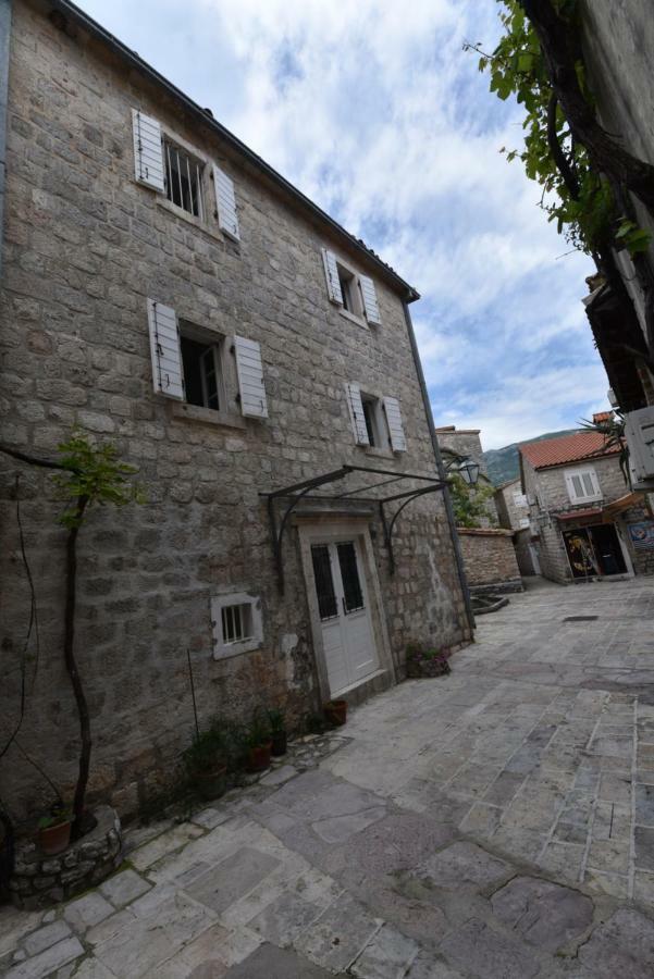 Hostel Michel Budva Ngoại thất bức ảnh